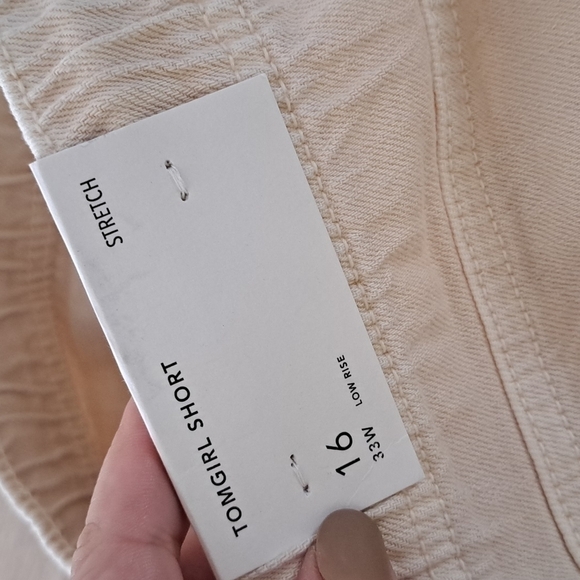 NWT AMERICAN EAGLE TOMGIRL SHORT SIZE 16 - Picture 5 of 5